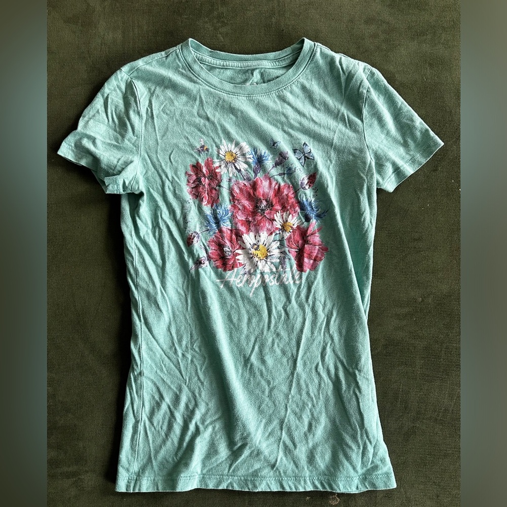 Aeropostale graphic tee